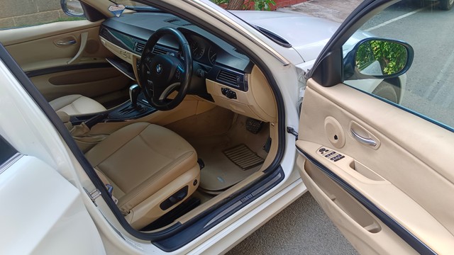 Second-hand 2012 BMW 3 Series 320d Prestige for sale in Bangalore-12