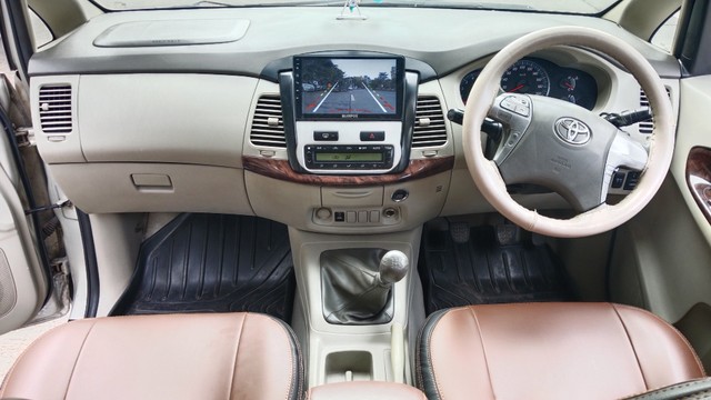 Second-hand 2013 Toyota Innova 2.5 VX (Diesel) 8 Seater for sale in Mumbai-5