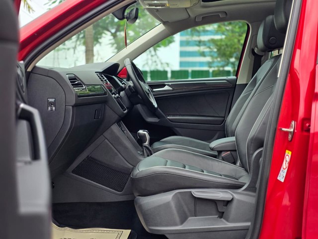 Second-hand 2022 Volkswagen Tiguan 2.0 TSI Elegance BSVI for sale in Mumbai-13