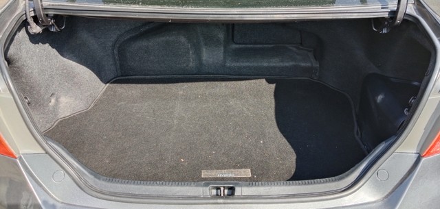 Toyota Camry Hybrid Second-hand 2014 Toyota Camry Hybrid for sale in Mumbai-20