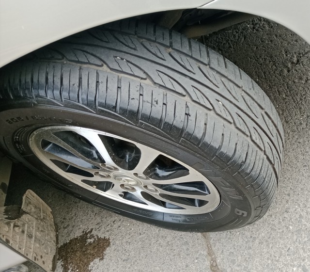 Second-hand 2013 Toyota Innova 2.5 VX (Diesel) 8 Seater for sale in Mumbai-15