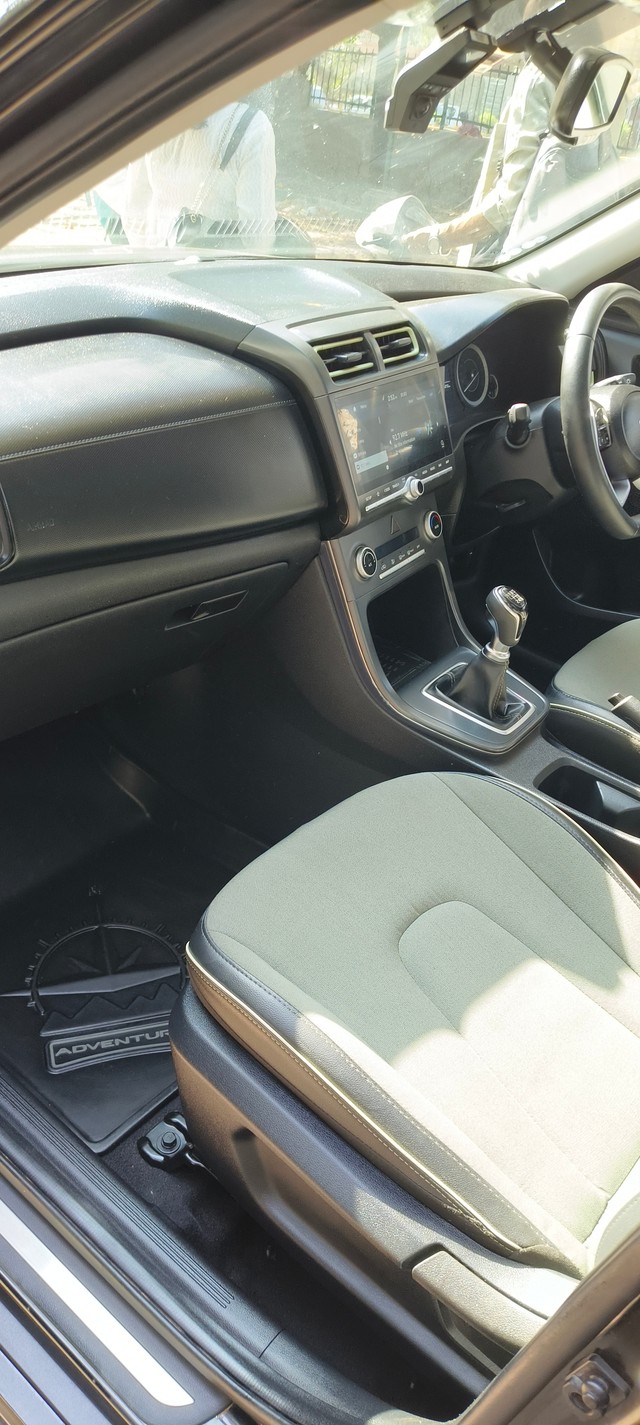 Second-hand 2023 Hyundai Creta SX Adventure Edition for sale in New Delhi-16