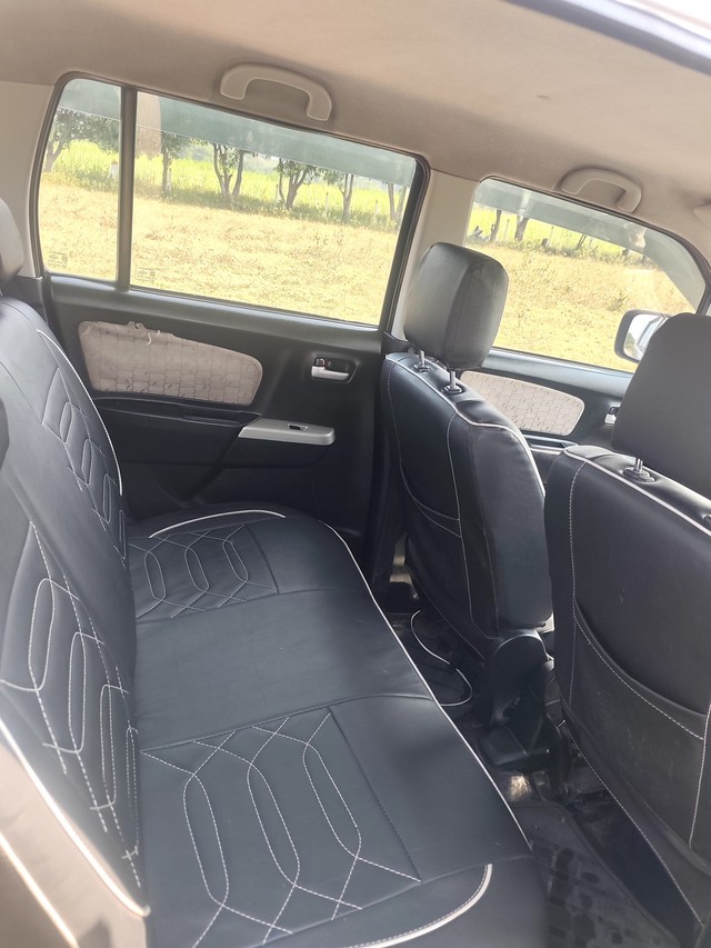 Second-hand 2014 Maruti Wagon R VXI BS IV for sale in Nashik-9