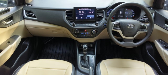 Second-hand 2021 Hyundai Verna SX IVT for sale in New Delhi-21