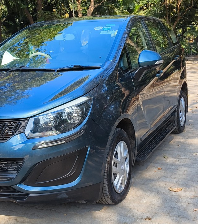 Second-hand 2018 Mahindra Marazzo M2 BSIV for sale in New Delhi-5