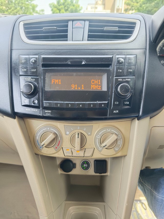 Second-hand 2015 Maruti Swift Dzire VXI for sale in Mehsana-10