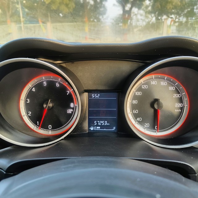 Second-hand 2021 Maruti Swift VXI BSVI for sale in Mehsana-3