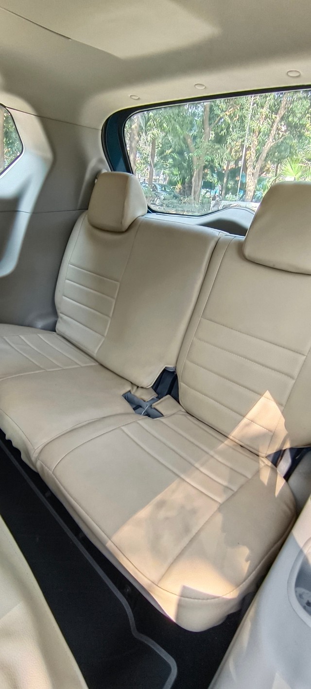 Second-hand 2018 Mahindra Marazzo M2 BSIV for sale in New Delhi-19