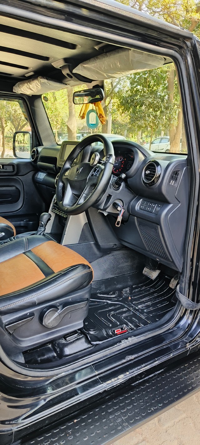 Mahindra Thar LX 4WD Convert Top Diesel AT BSVI Second-hand 2023 Mahindra Thar LX 4WD Convert Top Diesel AT BSVI for sale in New Delhi-12