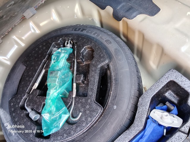 Second-hand 2016 Maruti Ciaz VXi Plus for sale in Kolkata-8