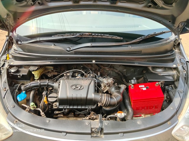 Second-hand 2015 Hyundai i10 Magna 1.1L for sale in Kolkata-7