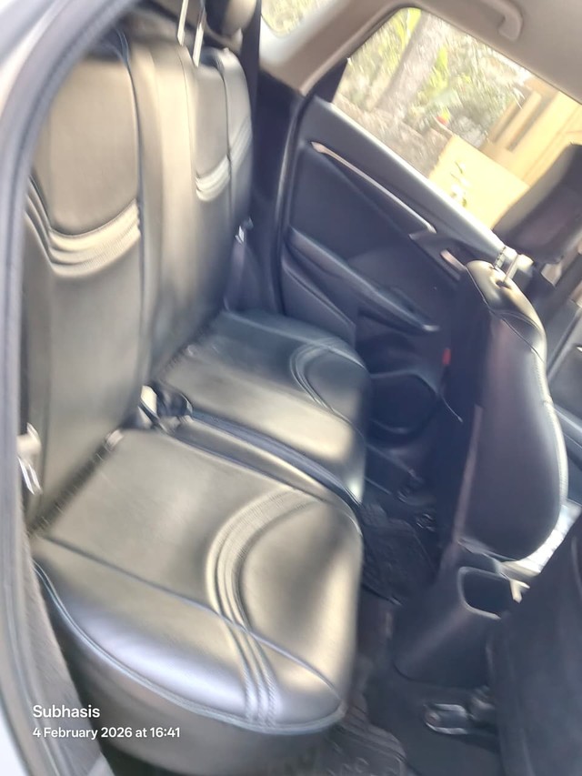 Second-hand 2018 Honda Jazz 1.2 VX i VTEC for sale in Kolkata-12