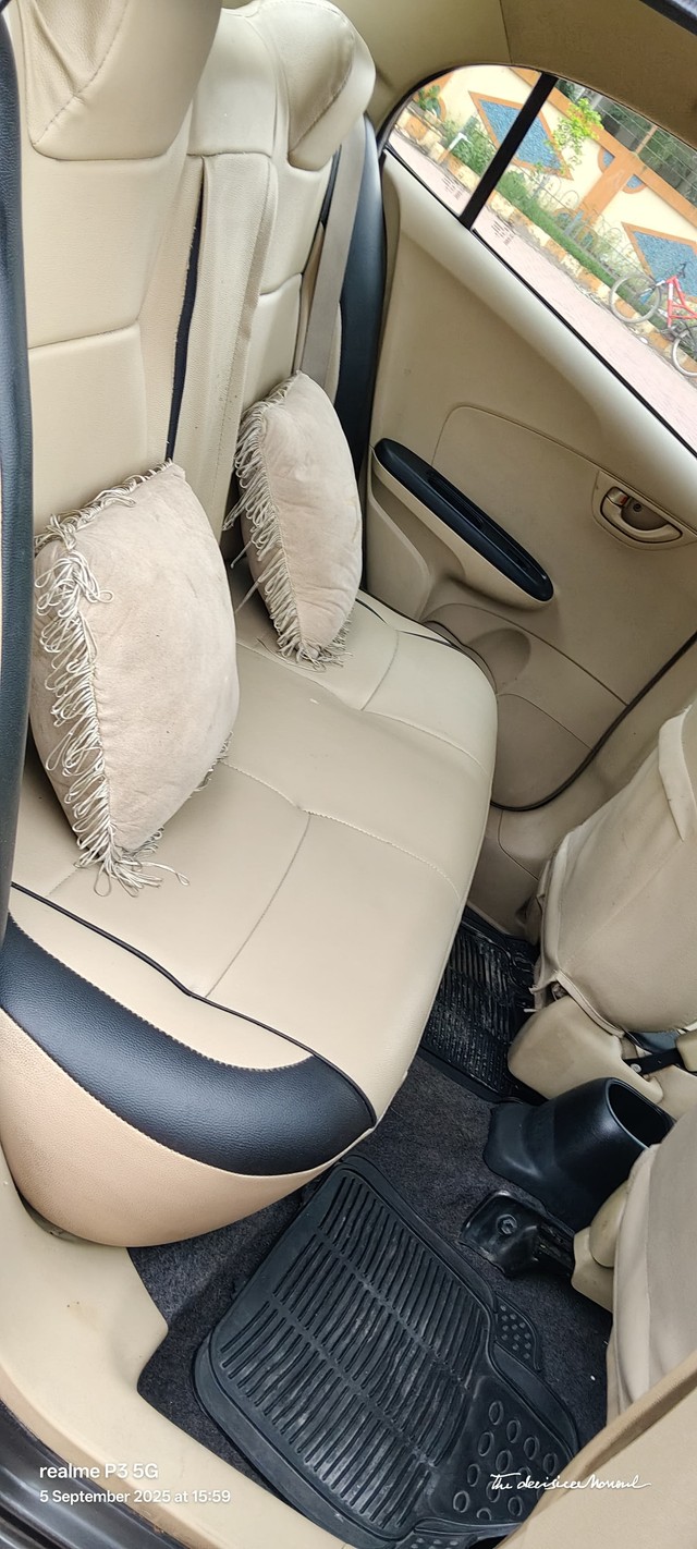 Second-hand 2016 Honda Amaze S i-VTEC for sale in Kolkata-10