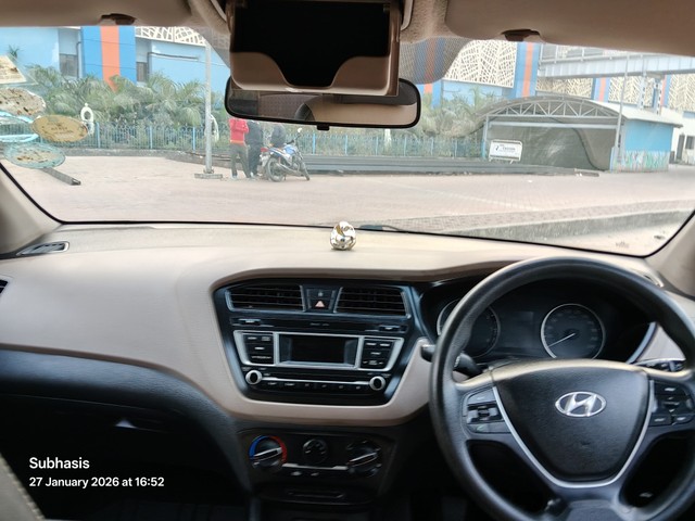 Second-hand 2015 Hyundai i20 Magna 1.2 for sale in Kolkata-8