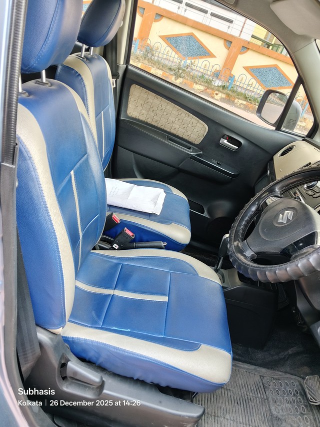 Second-hand 2017 Maruti Wagon R AMT VXI for sale in Kolkata-6