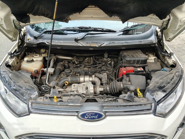 Second-hand 2014 Ford Ecosport 1.5 DV5 MT Titanium for sale in Kolkata-7