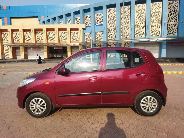 Second-hand 2015 Hyundai i10 Sportz 1.1L for sale in Kolkata-4