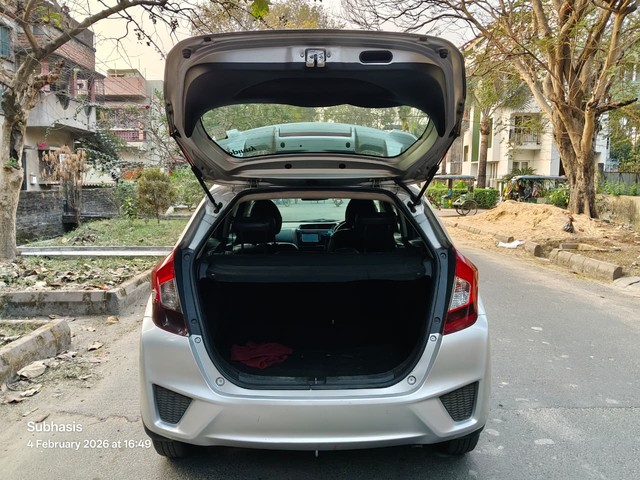 Second-hand 2018 Honda Jazz 1.2 VX i VTEC for sale in Kolkata-13