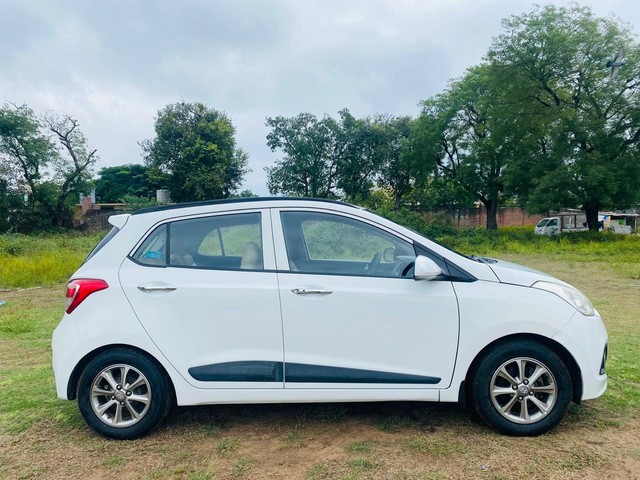 Second-hand 2015 Hyundai Grand i10 Asta for sale in Ahmedabad-1