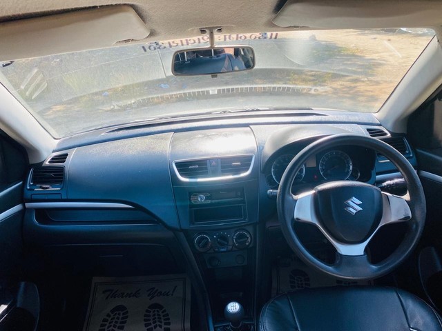 Second-hand 2013 Maruti Swift VXI for sale in Ahmedabad-10