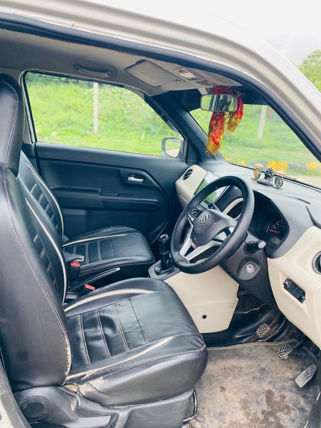 Second-hand 2019 Maruti Wagon R VXI for sale in Ahmedabad-14