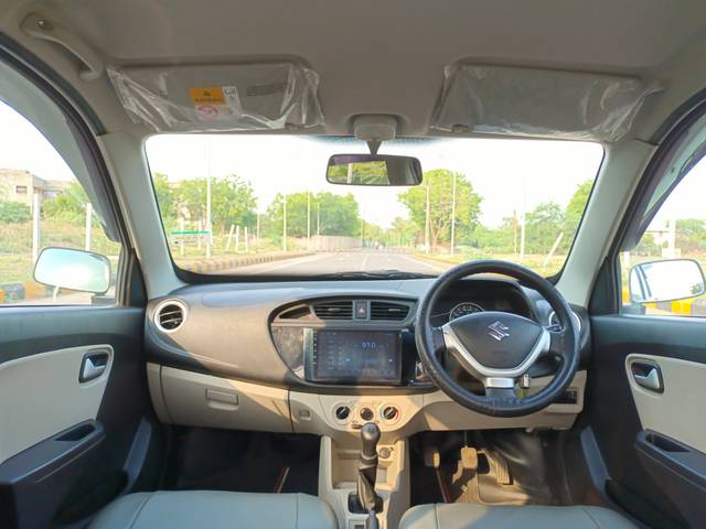 https://images10.gaadi.com/usedcar_image/AP3A.240905.015.A2_NN_V000L1/original/52ae0e43-43c2-49f7-ae59-b9bdf6236bfc.jpg?imwidth=6402