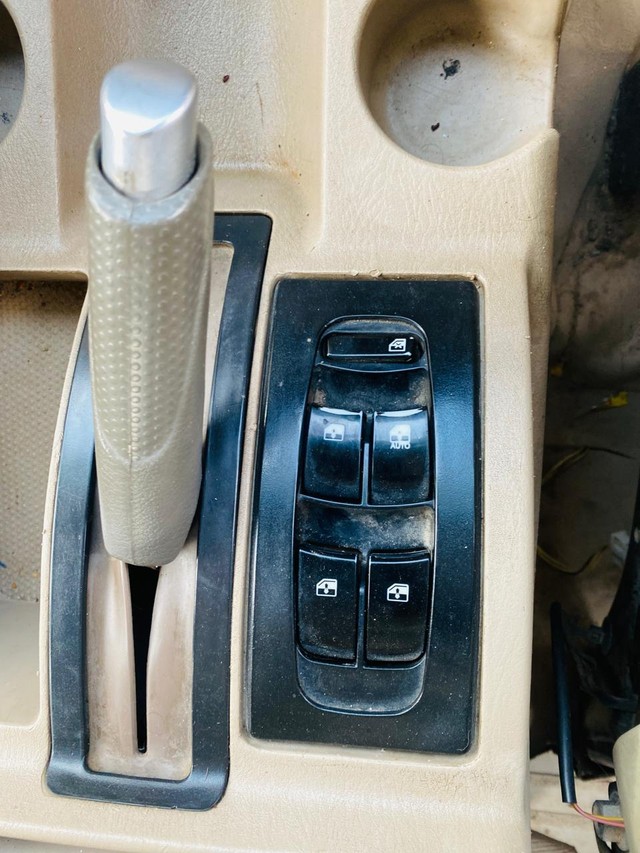 Second-hand 2014 Mahindra Scorpio VLX 2WD BSIII for sale in Ahmedabad-11