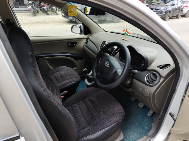 Second-hand 2012 Hyundai i10 Magna for sale in Allahabad-6