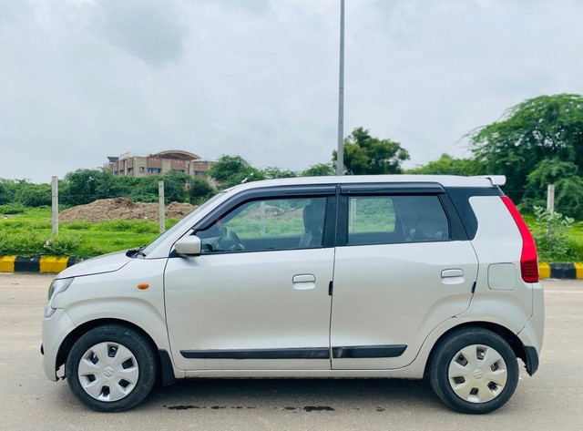 Second-hand 2019 Maruti Wagon R VXI for sale in Ahmedabad-3