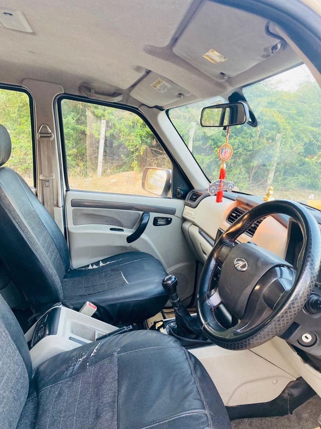 Second-hand 2017 Mahindra Scorpio 1.99 S4 9S for sale in Ahmedabad-7