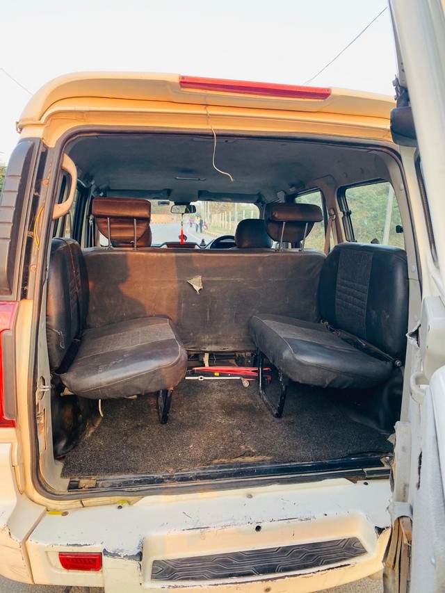 Second-hand 2017 Mahindra Scorpio 1.99 S4 9S for sale in Ahmedabad-11