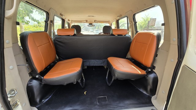 Second-hand 2014 Mahindra Scorpio VLX 2WD 7S BSIV for sale in Ahmedabad-10