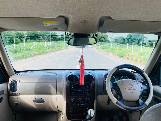 Second-hand 2014 Mahindra Scorpio VLX 2WD BSIII for sale in Ahmedabad-14