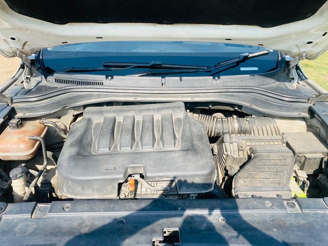 Second-hand 2022 Mahindra XUV700 AX5 AT BSVI for sale in Ahmedabad-6