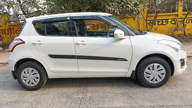Second-hand 2016 Maruti Swift VXI for sale in Dewas-1