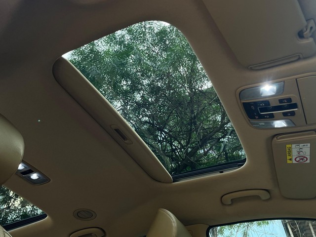 Second-hand 2022 Kia Carnival Limousine Plus for sale in New Delhi-9