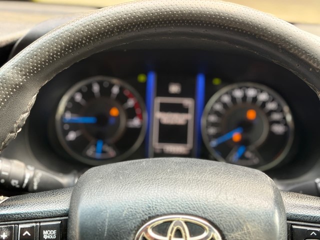 Second-hand 2017 Toyota Fortuner 2.8 4WD MT BSIV for sale in Lucknow-19