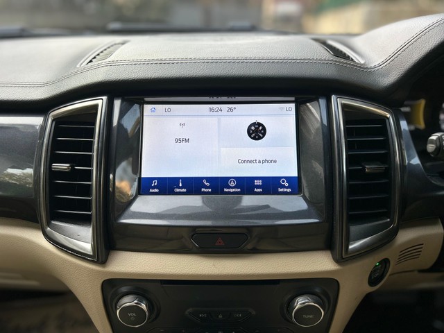 Second-hand 2021 Ford Endeavour Titanium Plus 4X2 AT for sale in New Delhi-6