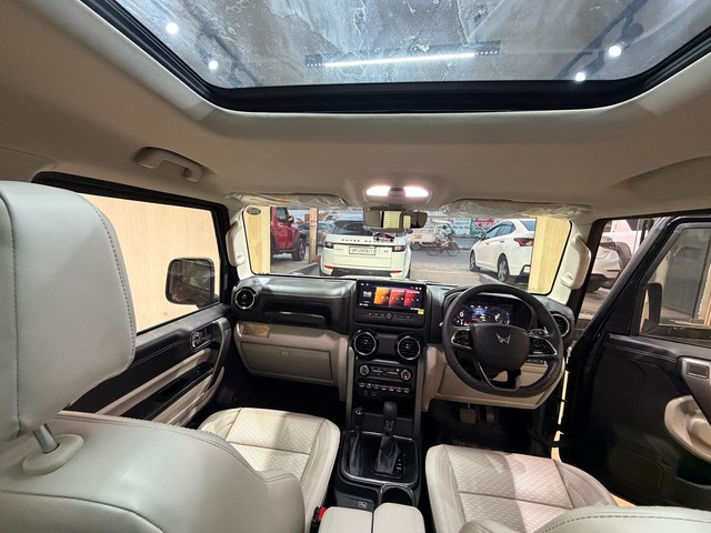 Second-hand 2025 Mahindra Thar ROXX AX7L 4WD Diesel AT for sale in Lucknow-15