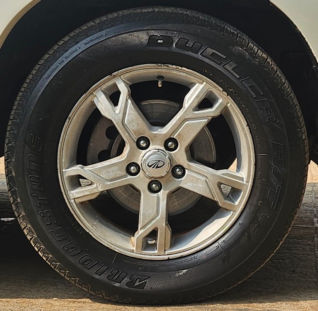 Second-hand 2016 Mahindra Scorpio S10 7 Seater 2WD for sale in Thane-23