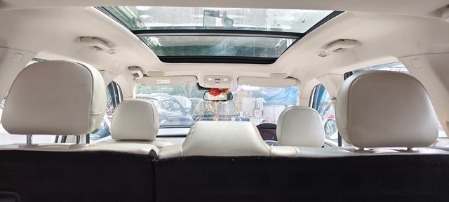 Second-hand 2023 Mahindra XUV700 AX7L 7Str Diesel AT for sale in Mumbai-13