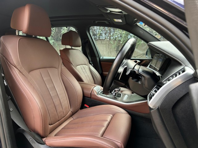 Second-hand 2023 BMW X5 xDrive 40i M Sport for sale in New Delhi-12