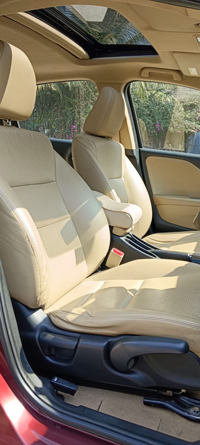 Second-hand 2016 Honda City i VTEC CVT VX for sale in Mumbai-18