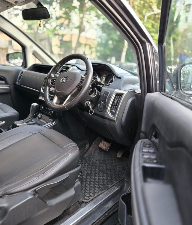Second-hand 2017 Tata Hexa XTA for sale in Mumbai-4