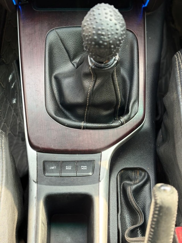 Second-hand 2017 Toyota Fortuner 2.8 4WD MT BSIV for sale in Lucknow-21