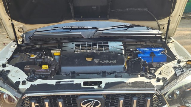 Second-hand 2016 Mahindra Scorpio S10 7 Seater 2WD for sale in Thane-5