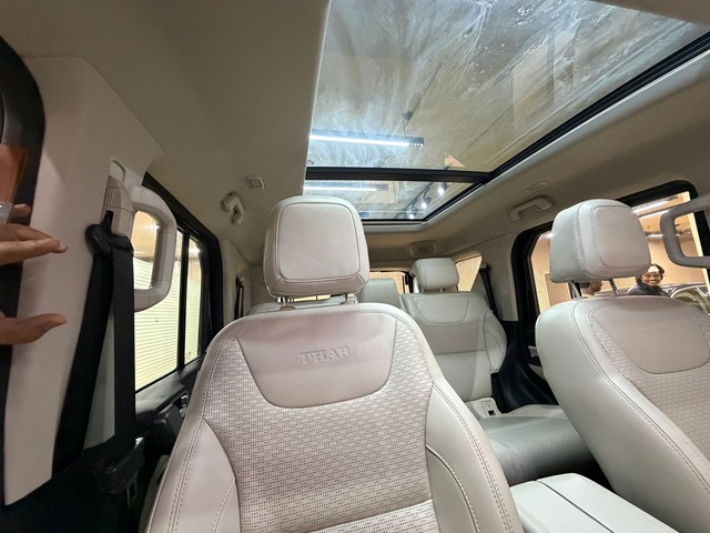 Second-hand 2025 Mahindra Thar ROXX AX7L 4WD Diesel AT for sale in Lucknow-16