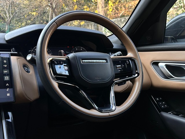 Second-hand 2023 Land Rover Range Rover Velar Dynamic HSE for sale in New Delhi-17