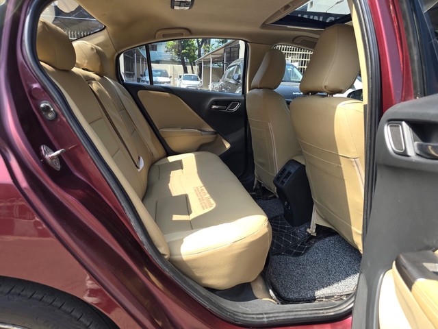 Second-hand 2018 Honda City i-DTEC ZX for sale in Lucknow-9