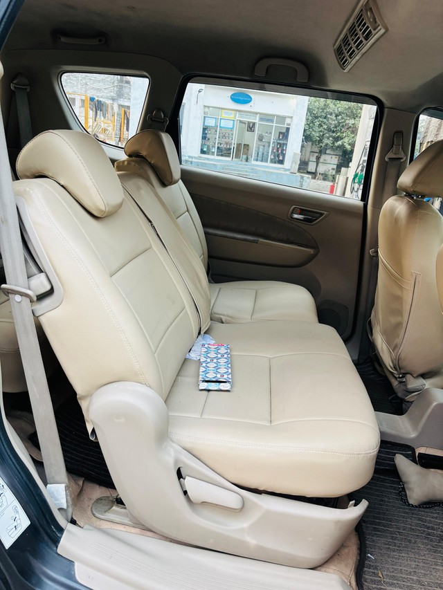 Second-hand 2014 Maruti Ertiga VXI for sale in Lucknow-7